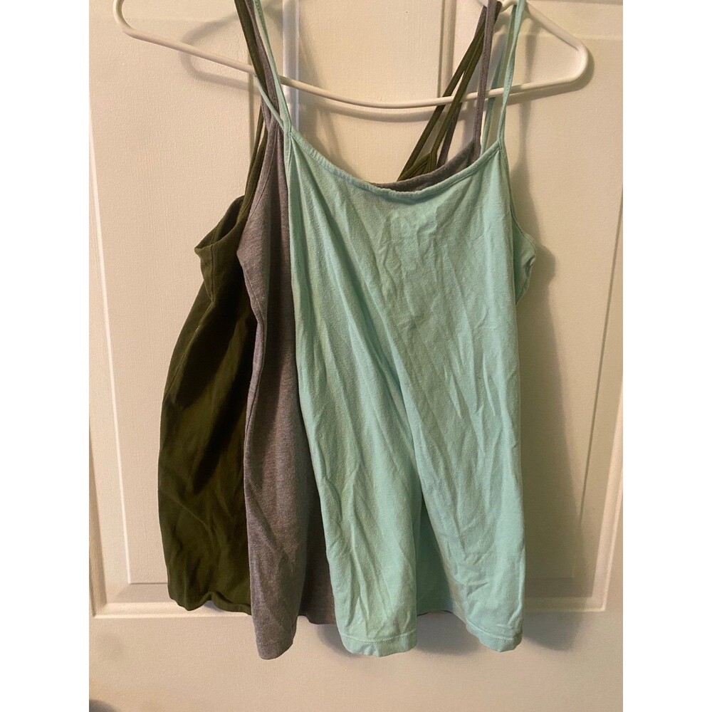 Lot of 3 three basic layering tank tops size Medium no boundaries